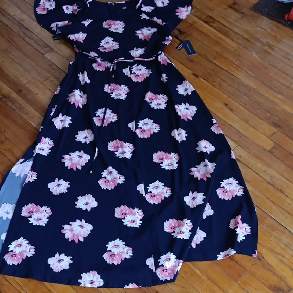 Tommy Hilfiger Navy Dress with Pink Accents 14 NWT - Picture 2 of 9